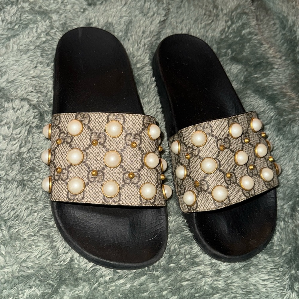 GUCCI Women Pearl Slides